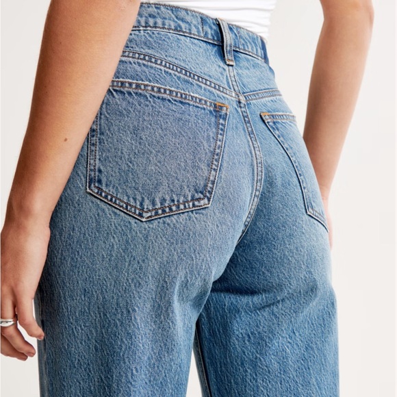 Abercrombie & Fitch Blue High Rise Loose Jeans - Picture 2 of 3